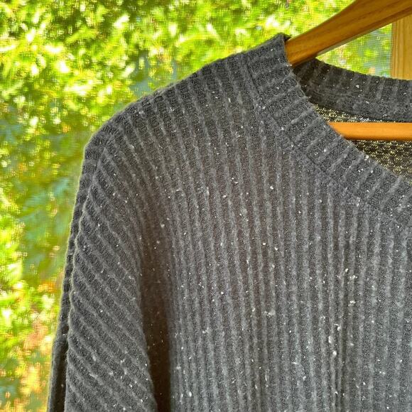 Old Navy Women's Long Sleeve Waffle Knit Top Size XS Color Coal Smoke. NEW - Picture 3 of 7